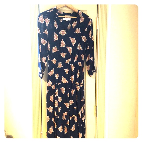 LOFT Dresses & Skirts - Tiered Floral Dress